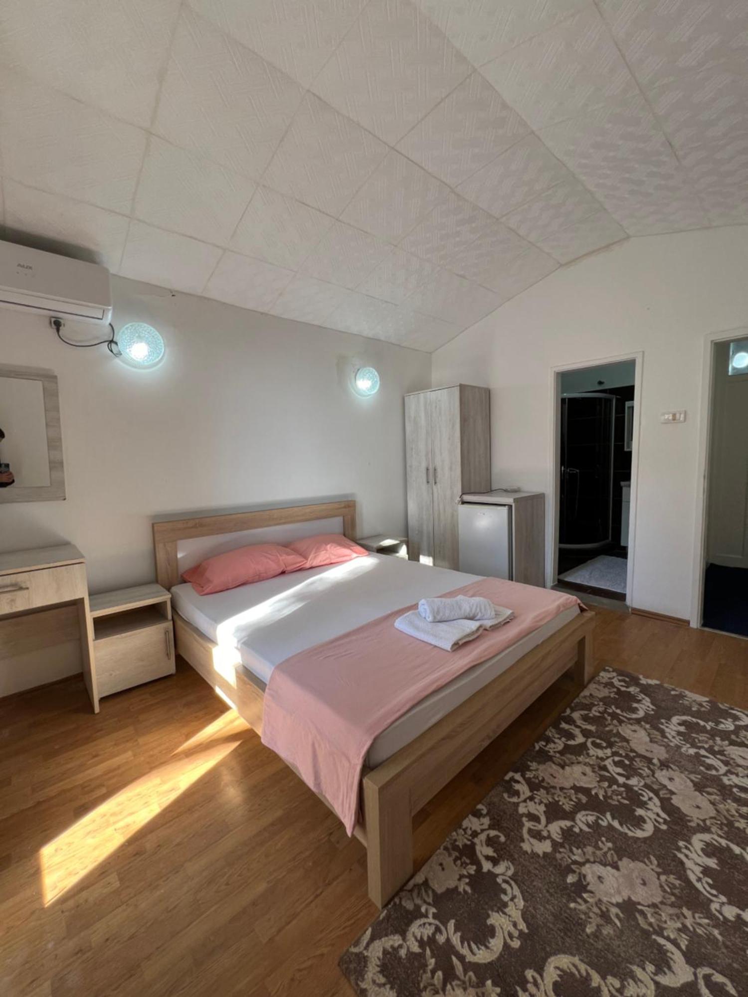 Apartments Nautilus Ulcinj Exterior photo